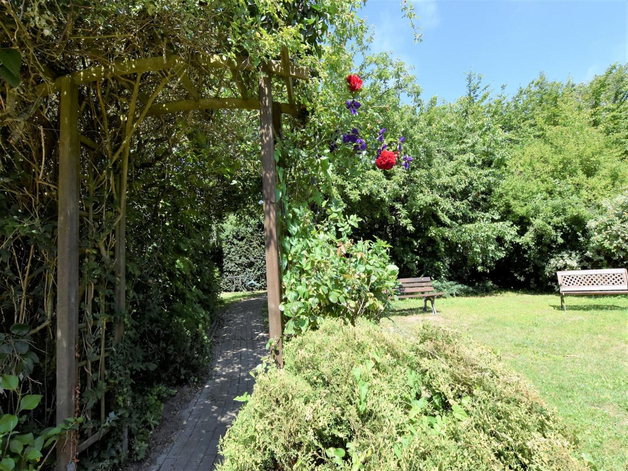 Beautiful Apartment In Rerik With Garden Near Sea 외부 사진